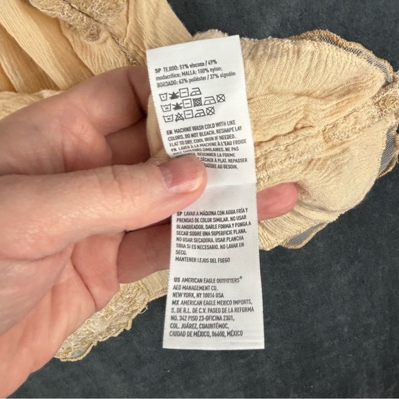 American Eagle Outfitters very Y2K Cream Lace Trim Tank Top Sz Sm - Picture 10 of 13